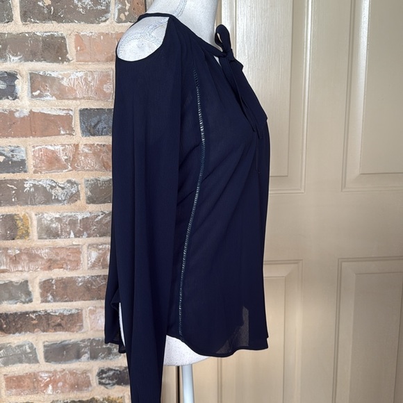 Buckle True Navy Boho Peasant Blouse Cold Shoulder Flowy Lightweight Tie Neck - Picture 8 of 14